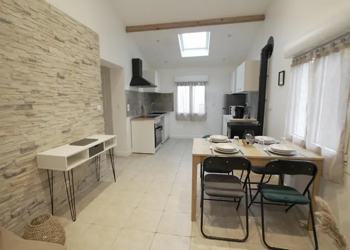 Maison Pierre & Poutres - Parking - Orly 10Min Apartamento Orly